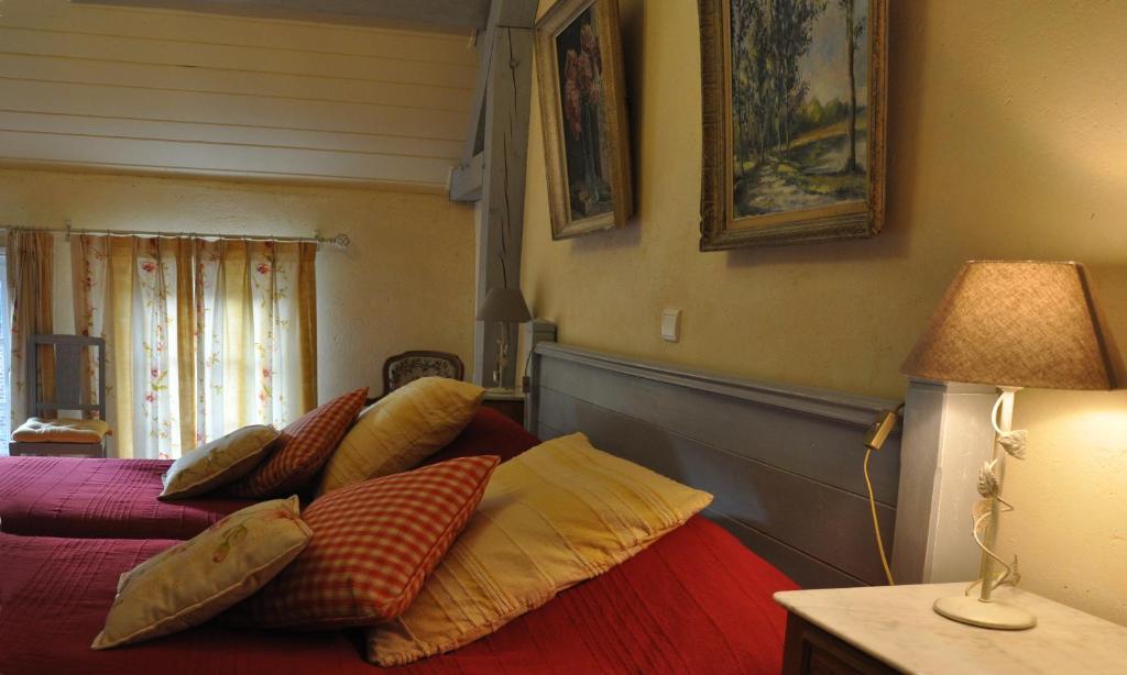 Grange De La Herde Bed & Breakfast Camon  Room photo